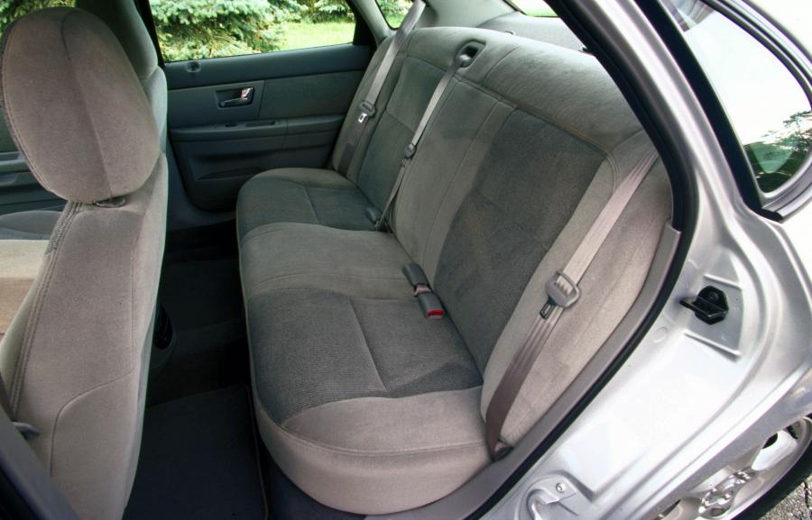  Ford Taurus 2000 года  (фото 92 из 92)